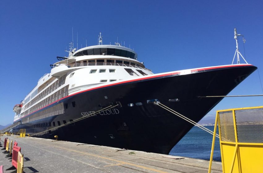 Vinos, Espumante, Cerveza y productos “plant based” en crucero Silver Cloud que recorre los Fiordos Chilenos